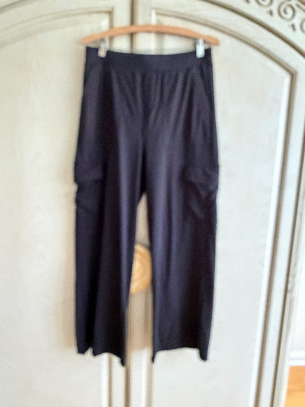 LOFT Black Wide-Leg Knit Pull-On Pants